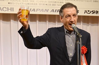 ベルナール デルマス日本ミシュランタイヤ代表取締役社長／在日フランス商工会議所会頭による乾杯