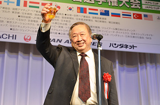 乾杯 トーマス・シャンアメリカ囲碁協会副会長・世界ペア碁協会理事