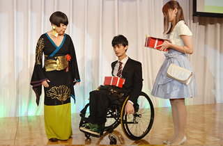 Nice Pair Award winners: Sato & Yamamoto of the Handicap B Block
