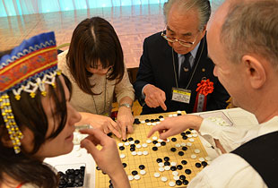 今回も楽しい笑顔のうちに親善対局は終了