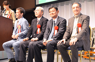 Presenters of prizes for Handicap Tournament