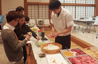 Challenging hand-rolled sushi