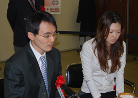 Akane Ishii 1-dan , Hideyuki Sakai 7-dan
