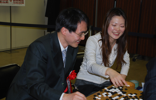 Akane Ishii 1-dan , Hideyuki Sakai 7-dan