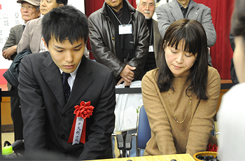 知念かおり四段・瀬戸大樹七段ペア