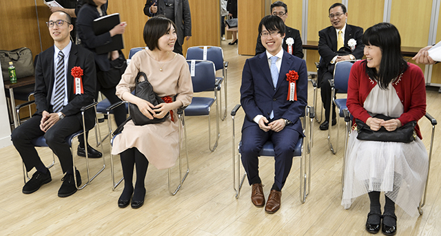 決勝戦会場に集結した出場者
